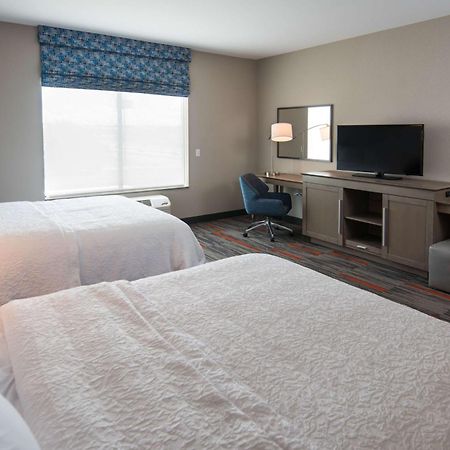 Hampton Inn And Suites At Wisconsin Dells Lake Delton Bagian luar foto