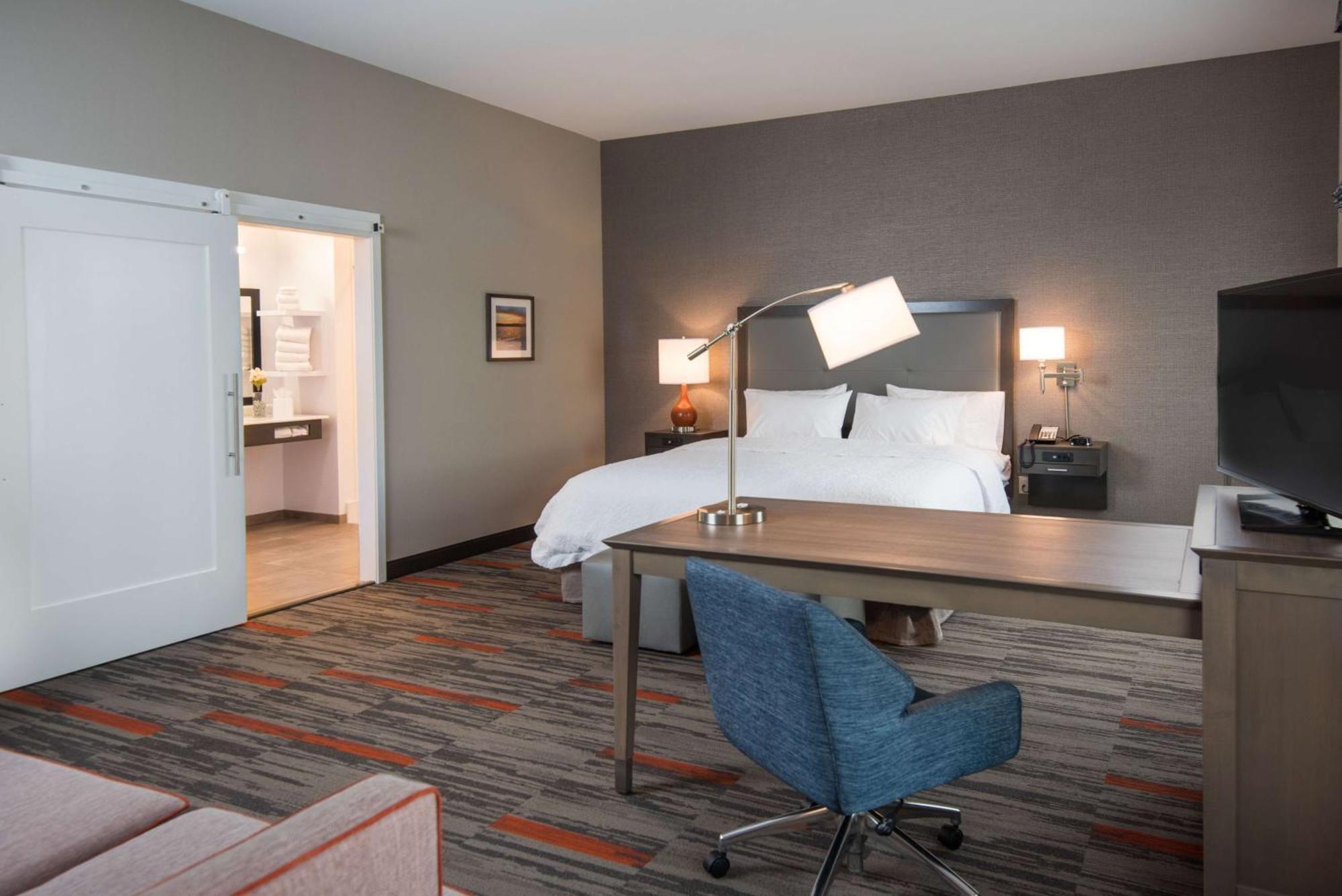Hampton Inn And Suites At Wisconsin Dells Lake Delton Bagian luar foto