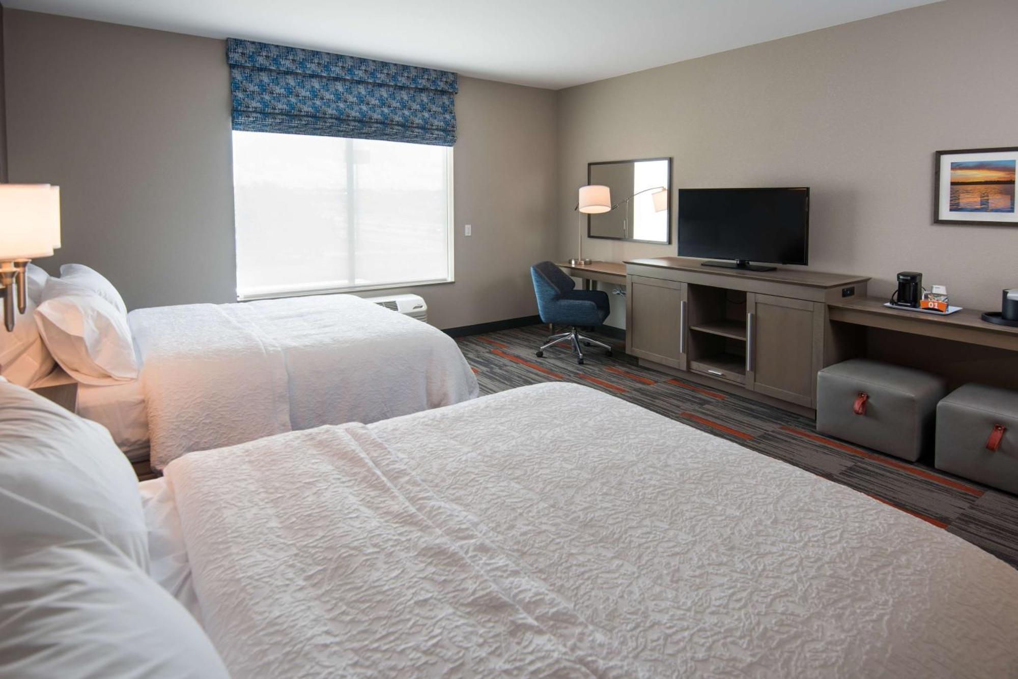 Hampton Inn And Suites At Wisconsin Dells Lake Delton Bagian luar foto