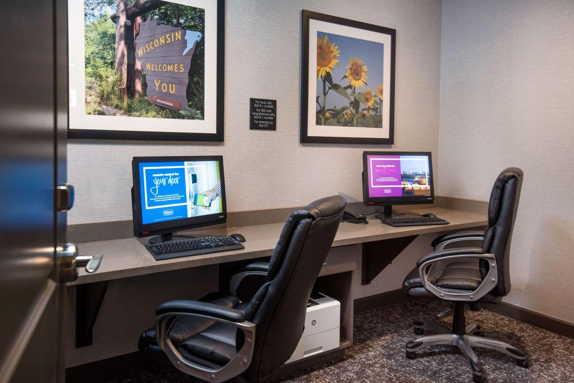 Hampton Inn And Suites At Wisconsin Dells Lake Delton Bagian luar foto