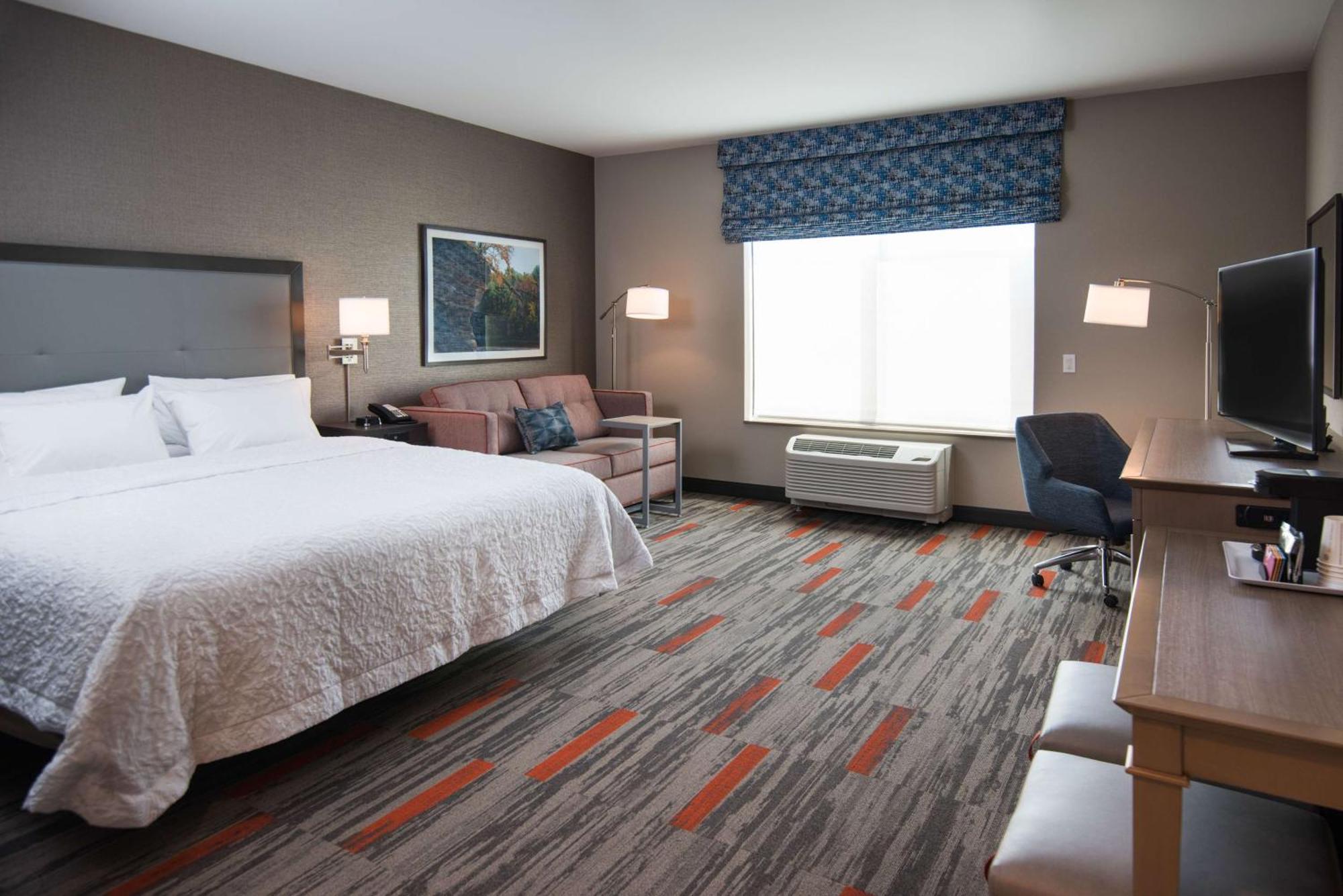 Hampton Inn And Suites At Wisconsin Dells Lake Delton Bagian luar foto