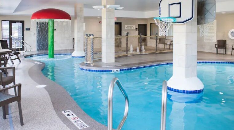 Hampton Inn And Suites At Wisconsin Dells Lake Delton Bagian luar foto
